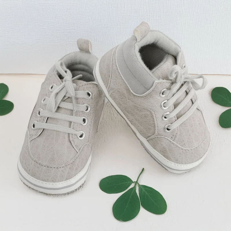 Kids’ Stylish Casual Sneakers – White